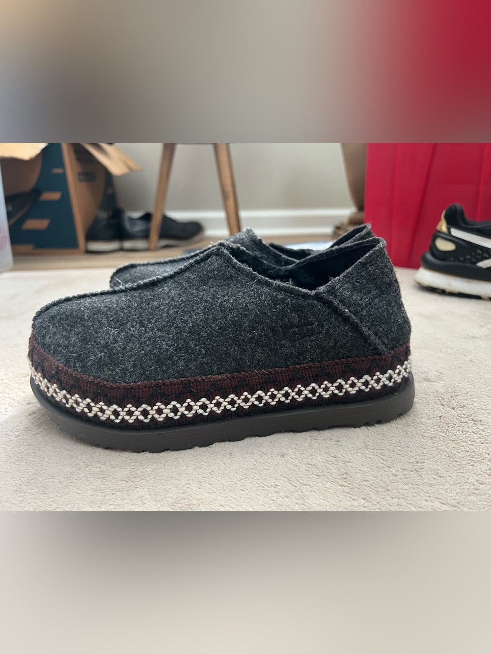 UGG Wonen’s Dark Gray Wool Slip-On Loafers with Brown & Cream Trim